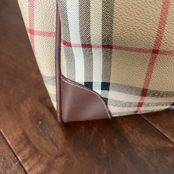 Vintage Buryberry’s Burberry Vintage Nova Check Haymarket Travel Duffle plaid - Picture 17 of 17